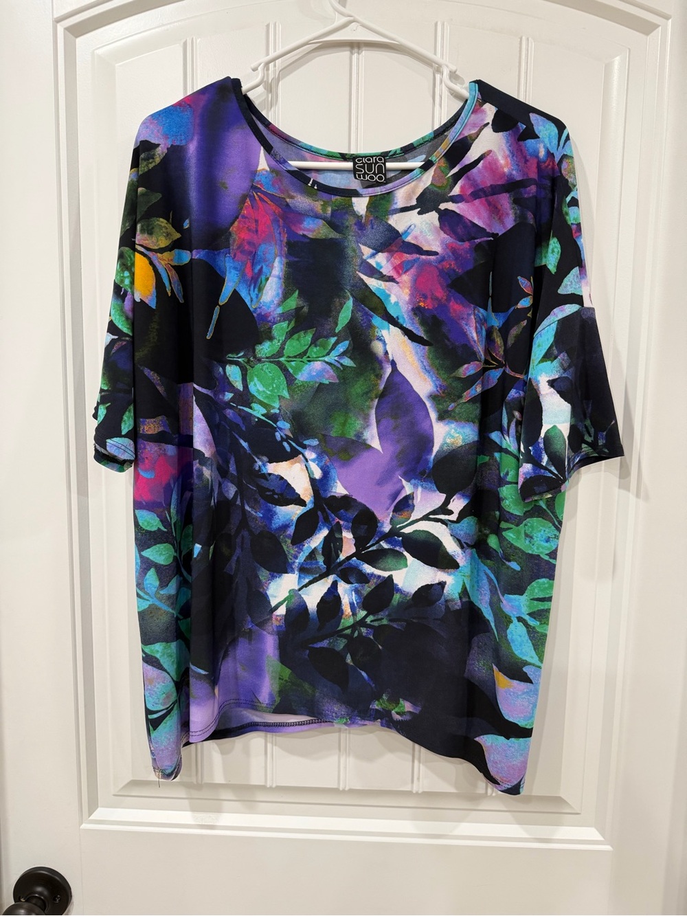 EUC Clara Sun Woo Multicolor Purple Floral Short Sleeve Top